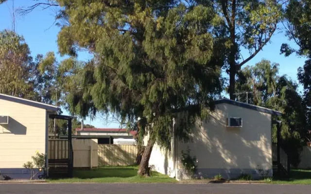 Millicent Lakeside Caravan Park