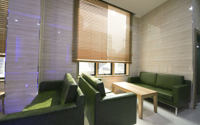Lumia Hotel Myeongdong