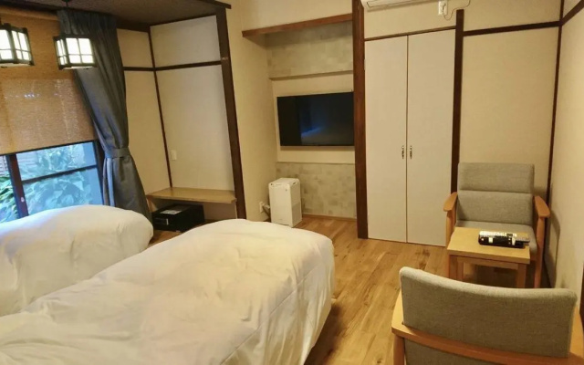Yamaki Ryokan – Guest Rooms – Atami