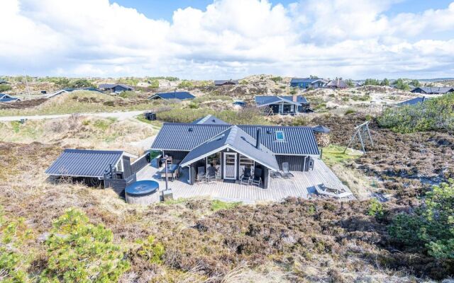 6 Person Holiday Home in Henne