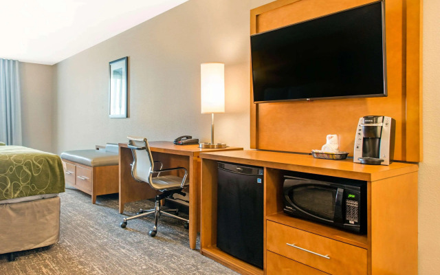 Comfort Suites North Charleston - Ashley Phosphate