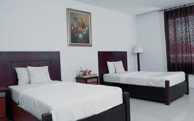 3366 Ersha Hotel – Guest Rooms – Banjarmasin