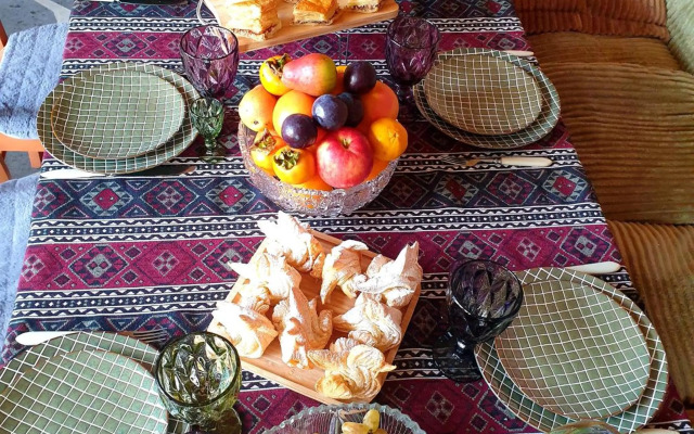 Onoyi Tun Guest House