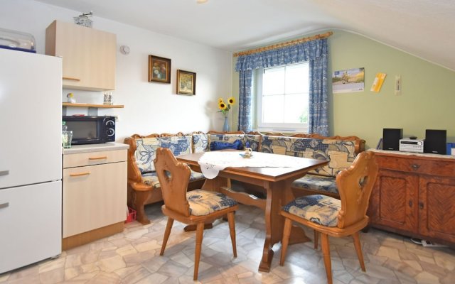 Lovely Apartment With Private Terrace, Garden,Bbq,Deckchairs