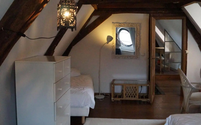 The Captaincy Guesthouse Brussels