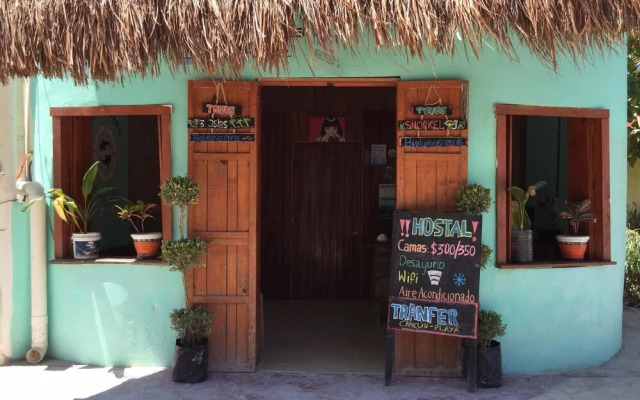 Hostal Mercy Elena - Hostel