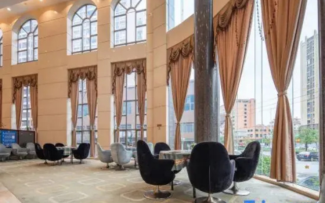 Vienna Hotel (Foshan Gaoming Avenue)