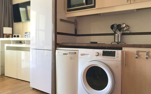 Cap Esterel Appartement climatisé Jardin Clos