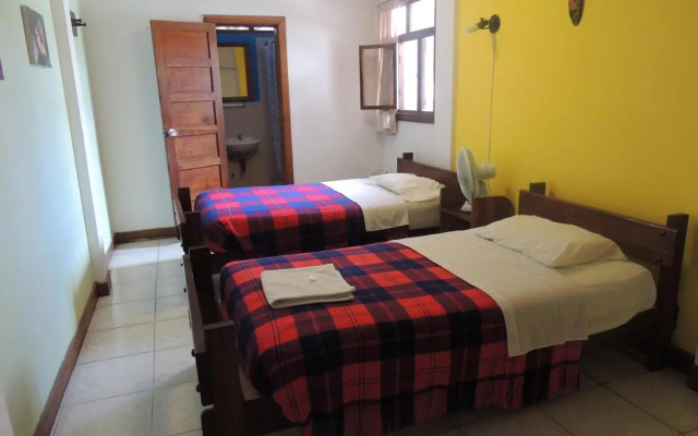 Hostal Albergue Español