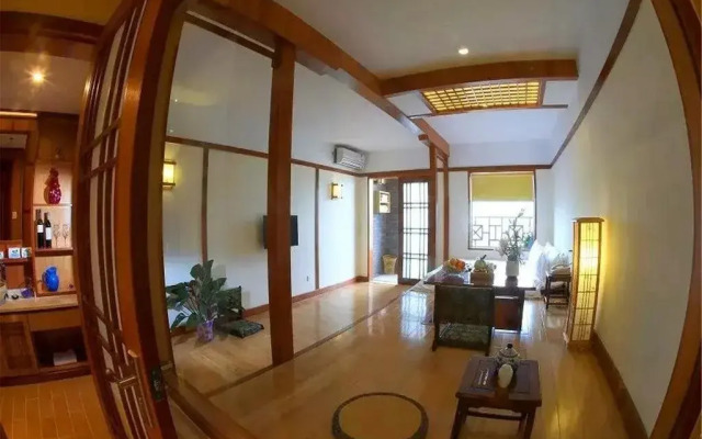 Sanya Little Fish Hot Spring Hotel