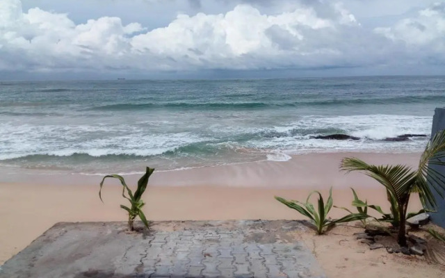 Shanthi Guest & beach villa
