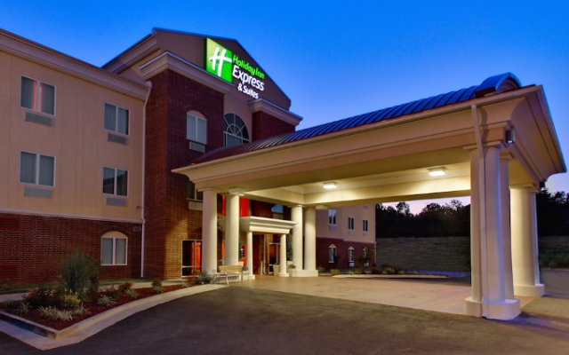 Holiday Inn Express & Suites Malvern