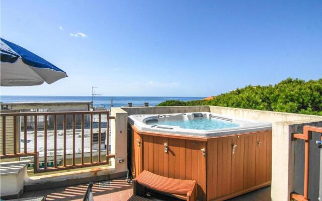 Nice apartment in Lavagna with 2 Bedrooms and WiFi