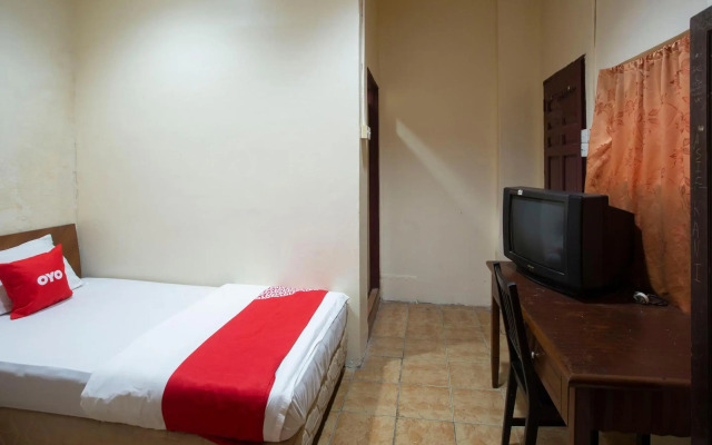 SPOT ON 90137 Casavilla Hotel Pudu