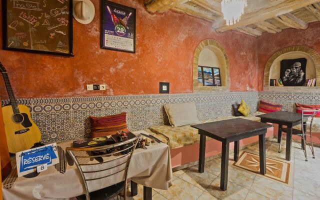 Essaouira Youth Hostel & Social Travel