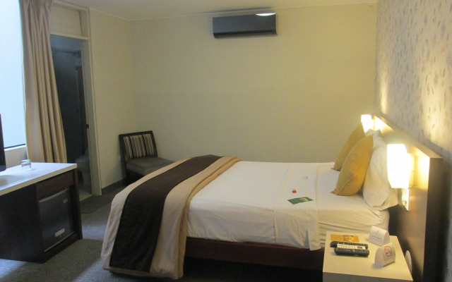 Palmetto Hotel Business La Perla