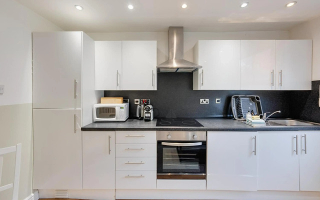 5 Person Modern Apartment Nr City Centre