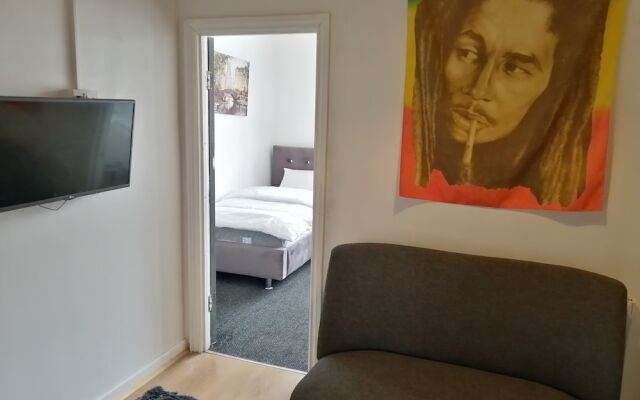Fun 4-bed Apartment in Birmingham Central