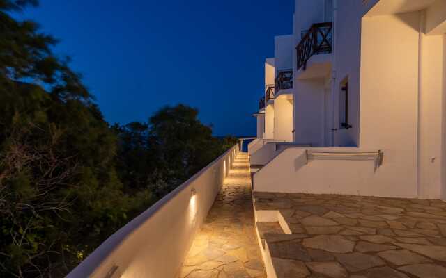 Despoina Rooms Potami