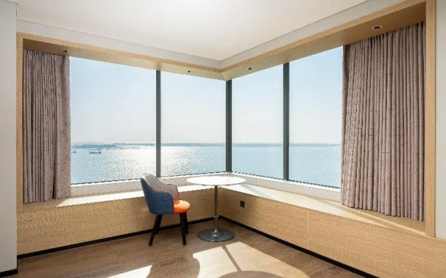 Holiday Inn Express Zhanjiang Coast – Guest Rooms – Zhanjiang