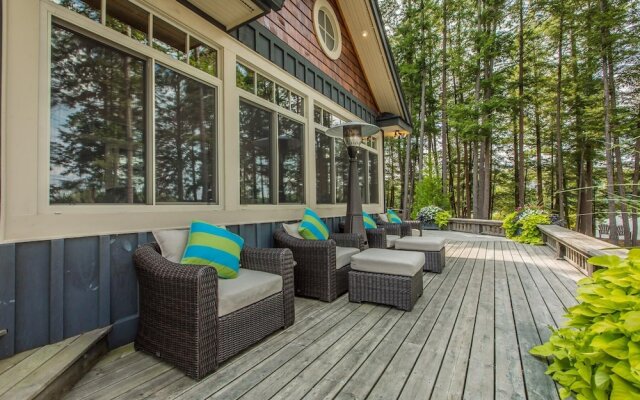 Silver Dreams Stunning home on Silver Lake with 760' of shoreline!