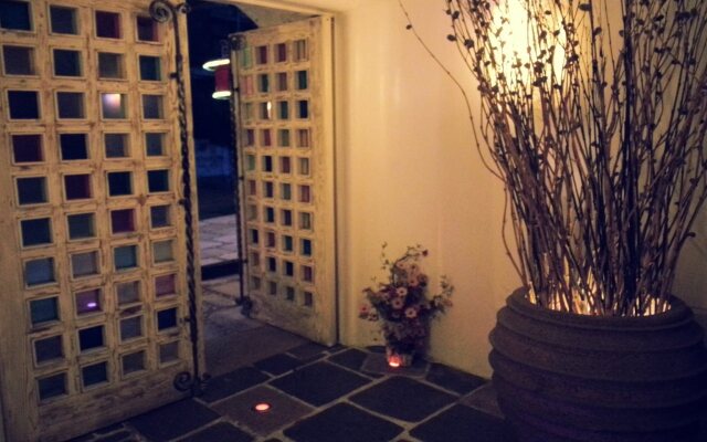 Hotel M