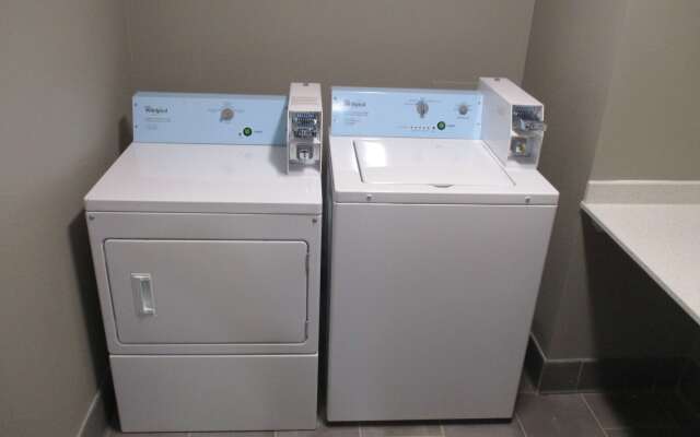 Best Western Plus Roland Inn & Suites