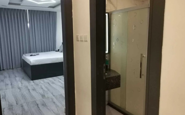 Holiday Season Hotel