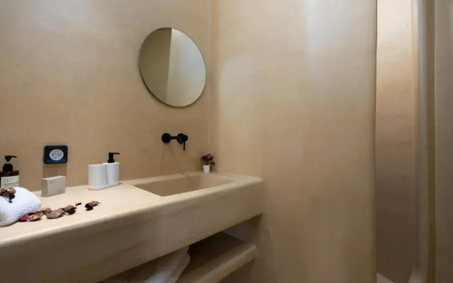 White Orchid Boutique Apartments