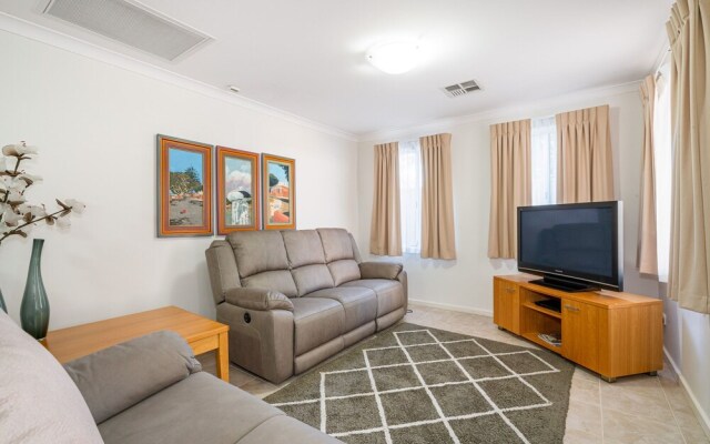 The Beach Hive - U51 Cape View Resort