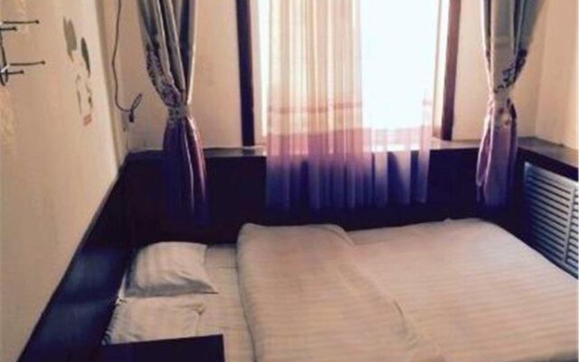 Da Lian Chun Yuan Hostel