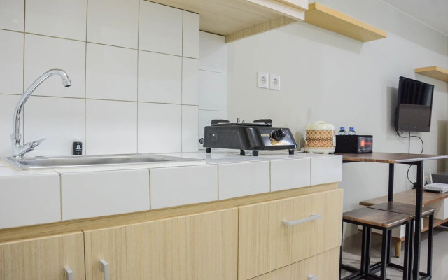 Comfortable Studio Apartment at Springlake Summarecon
