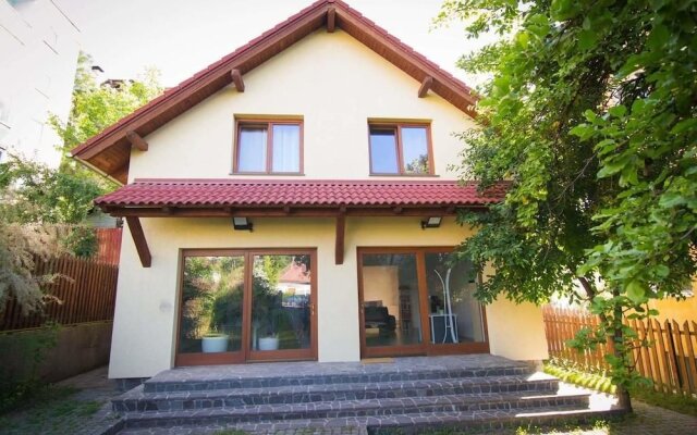 Continental Boutique Rooms