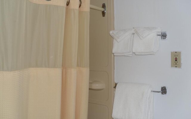 Hotel Bethel - Fort MacLeod, AB