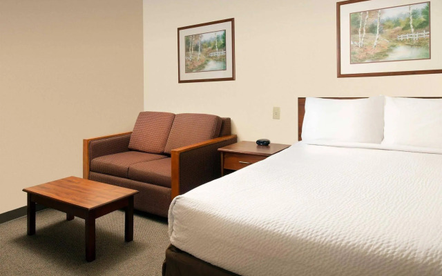 WoodSpring Suites Jacksonville Beach Blvd