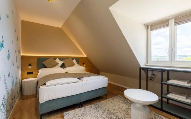 Lepke Apartmanház és Étterem