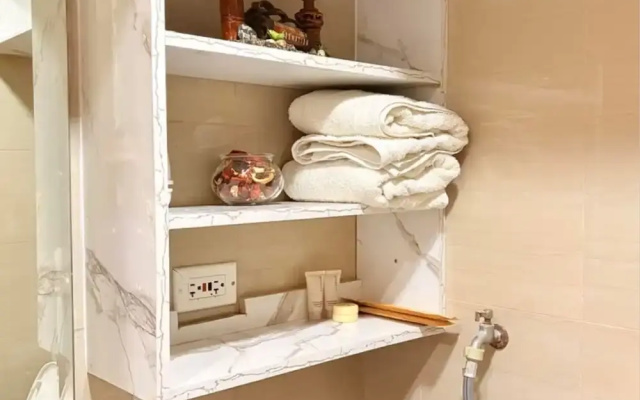 Metros Hideaway Shore Tower B