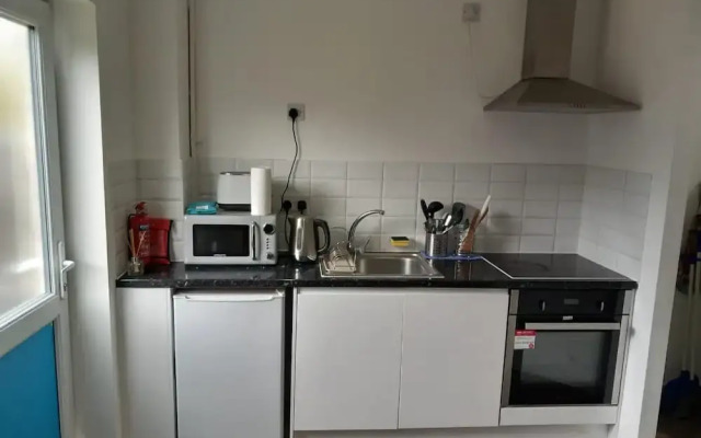 Cosy 1-bed Studio in Northolt