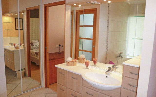 very comfortable house, located between Raissac and Canet d'Aude