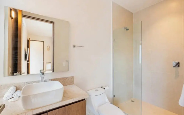 Beautiful 2 Bedroom Apartment