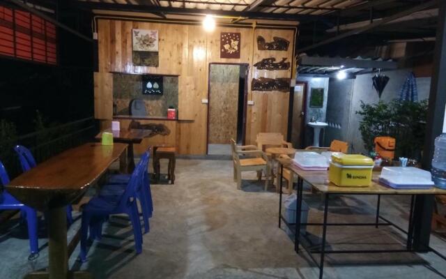 Ban Suan Sukjai Mae Sariang