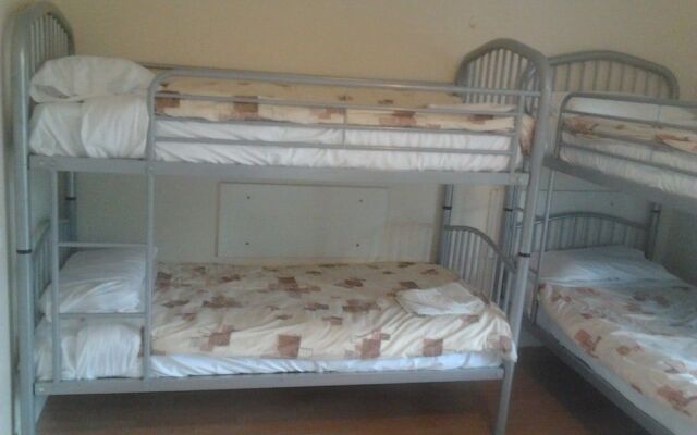 Courtbrack Accommodation - Hostel