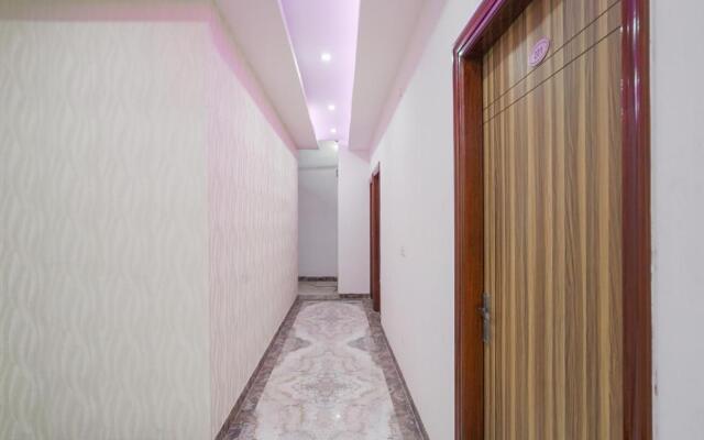 FabHotel Amour I