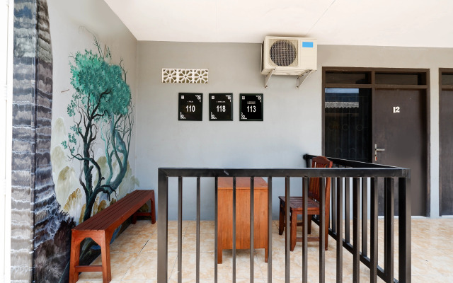 OYO Life 1600 Griya Kangen
