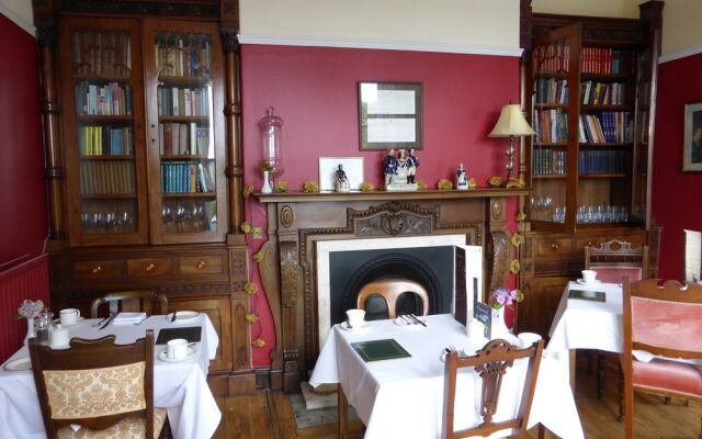 Ashmount Country House