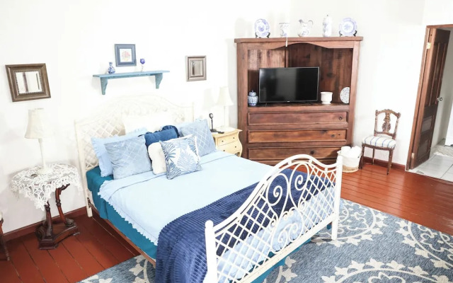 Serena Boutique Hotel