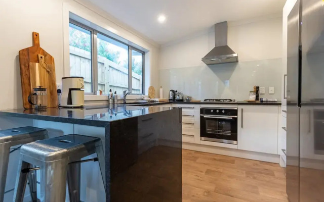 Manly Bay Wonderful 3BR New Home - Fibre