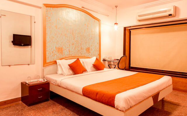 OYO 361 Apartment Powai
