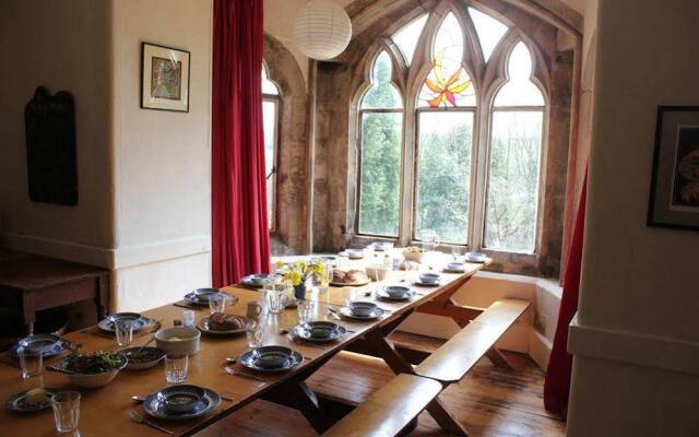 Monkton Wyld Court