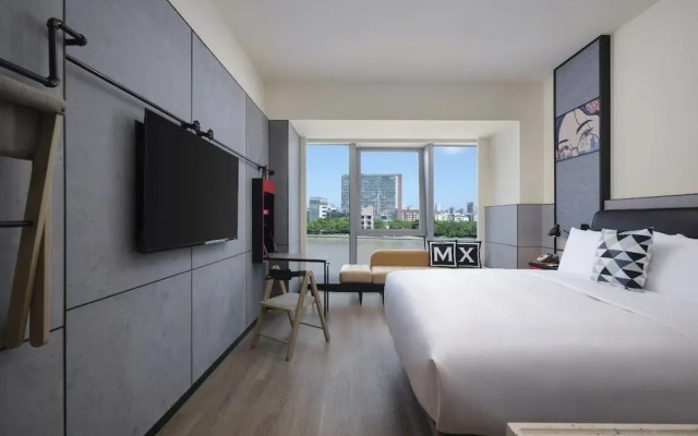 Moxy Ningbo Old Bund